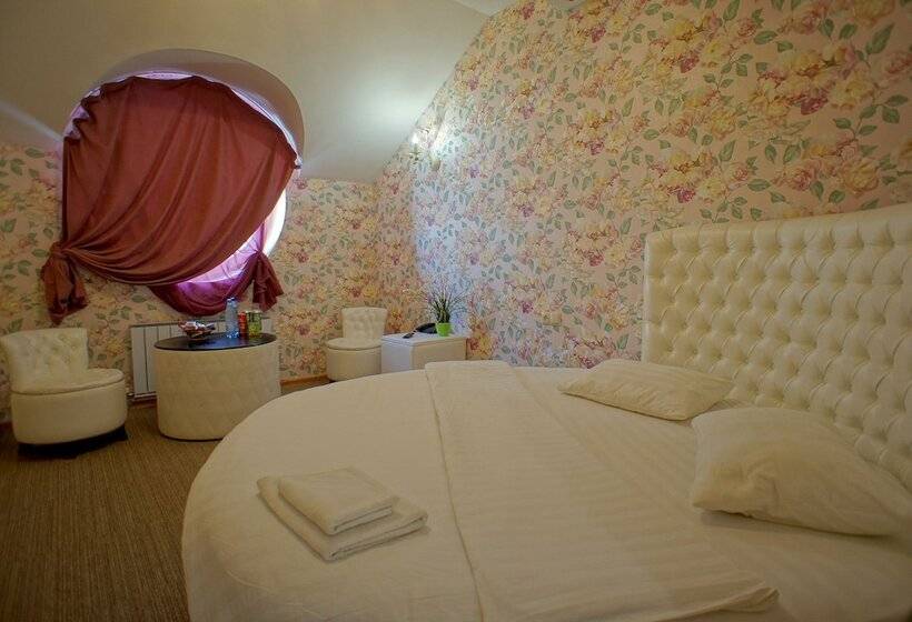 فندق Marton Osharskaya