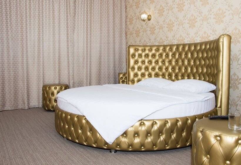 فندق Marton Osharskaya