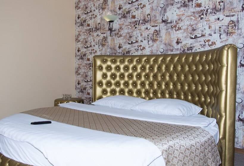 فندق Marton Osharskaya