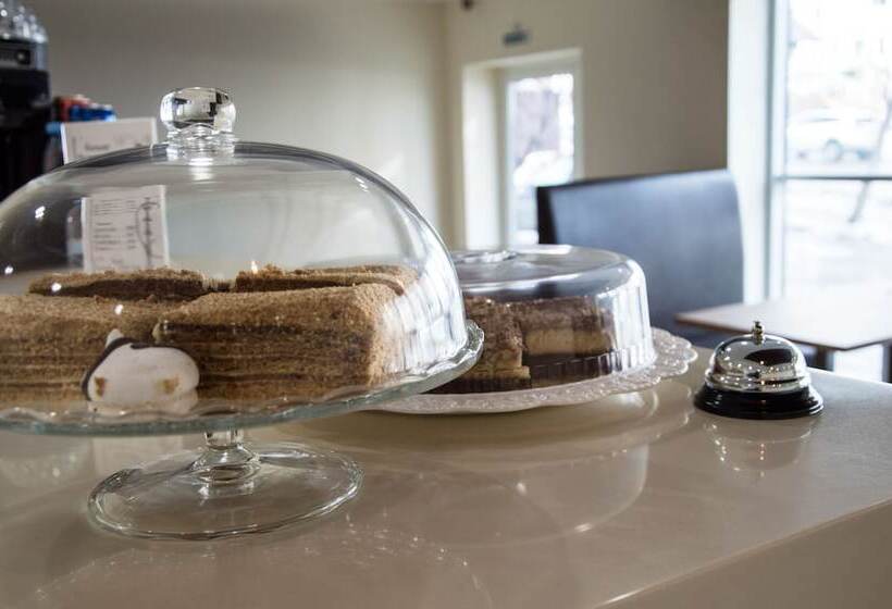 فندق Marton Osharskaya