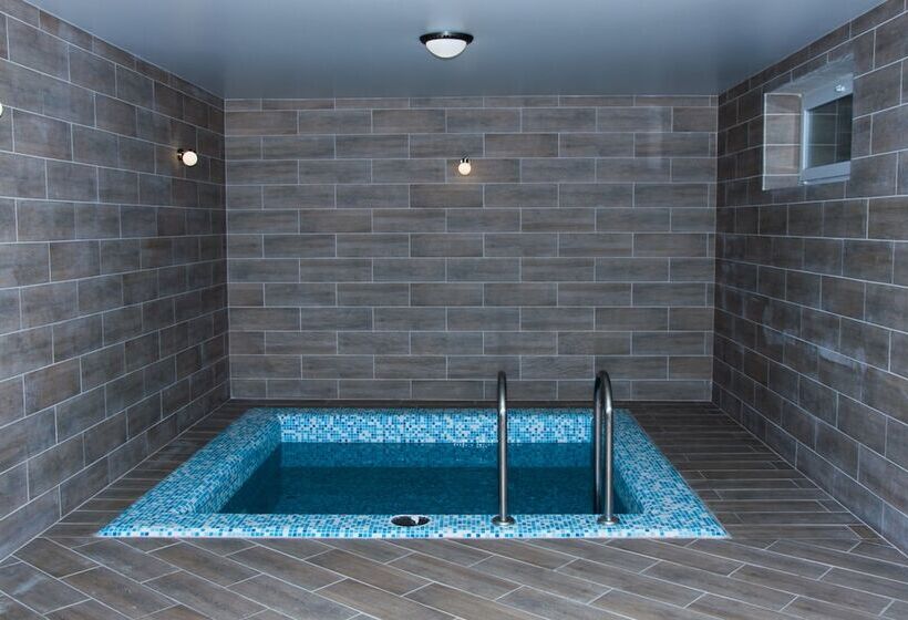 فندق Marton Osharskaya