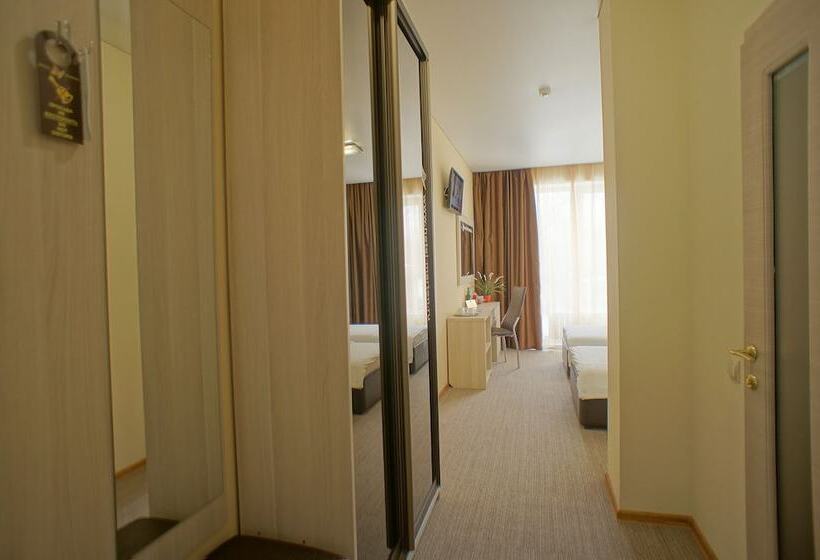 فندق Marton Osharskaya