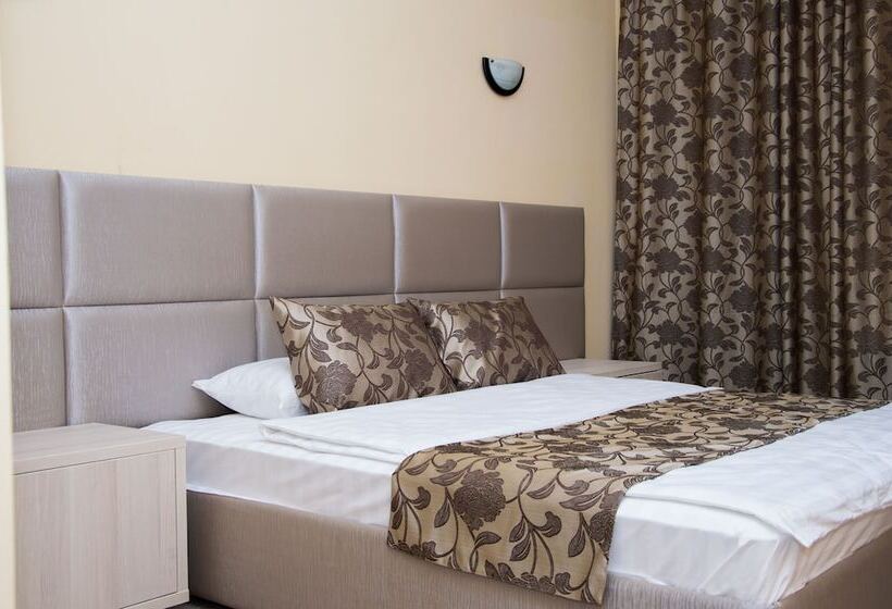 فندق Marton Osharskaya