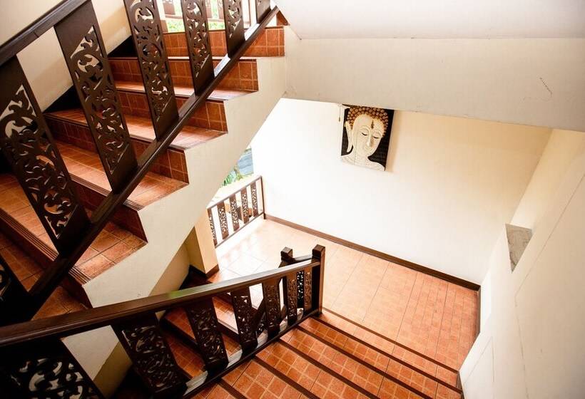 בית מלון כפרי May I Inn