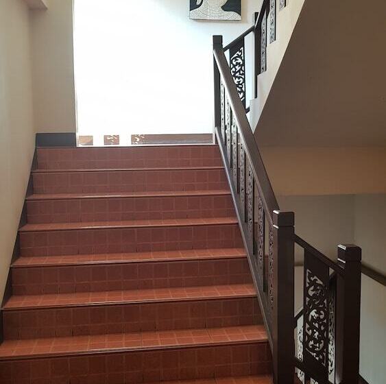 בית מלון כפרי May I Inn