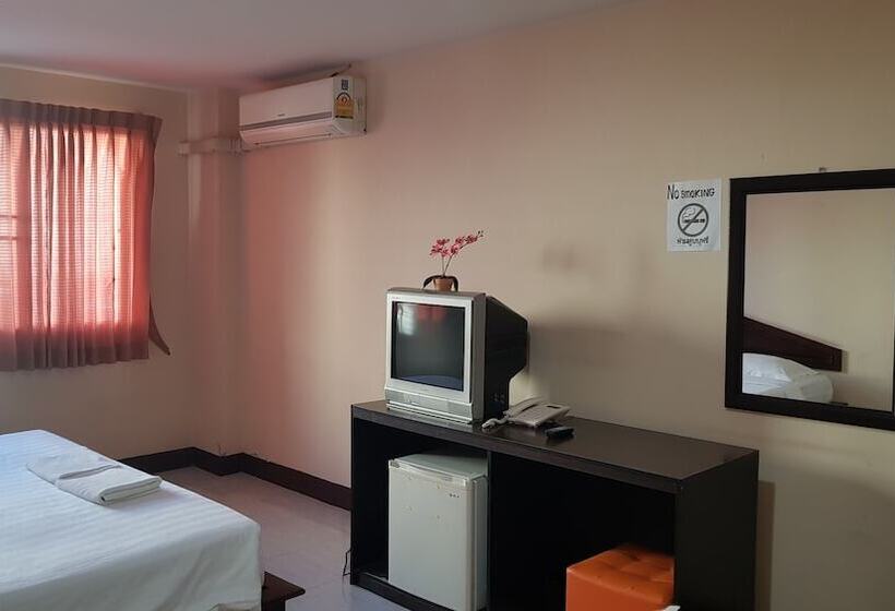 בית מלון כפרי May I Inn