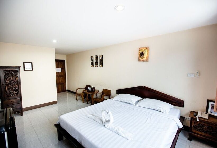 בית מלון כפרי May I Inn