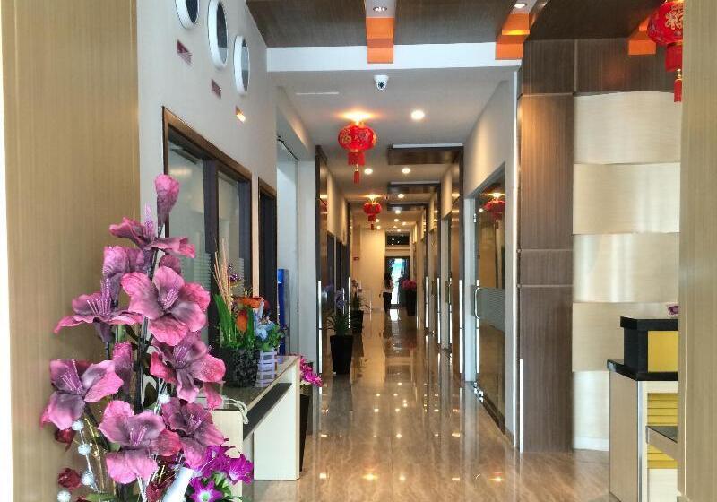 호텔 D Calia Tarakan