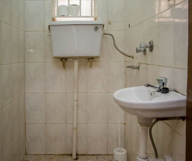 هتل Mukono Resort