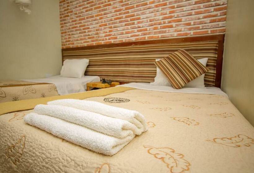 هتل Mukono Resort