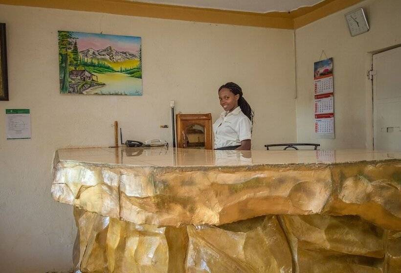 هتل Mukono Resort