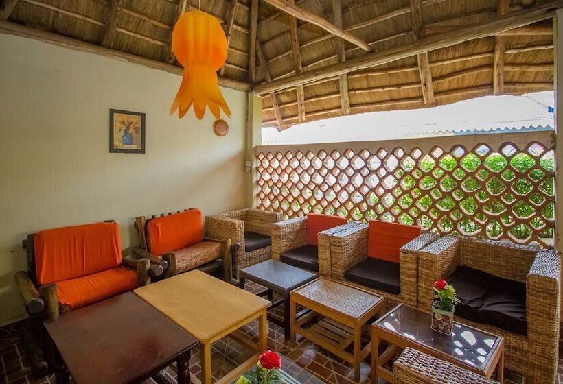 هتل Mukono Resort