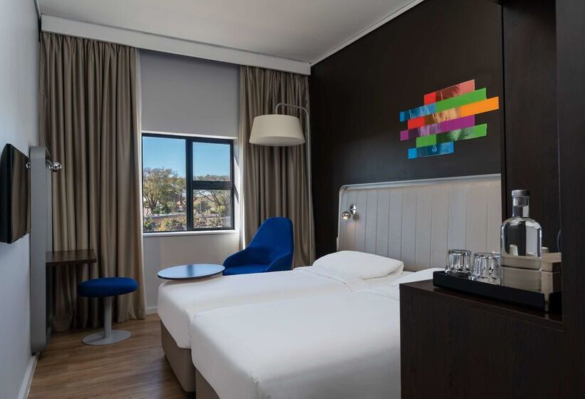 בית מלון כפרי Park Inn By Radisson Polokwane
