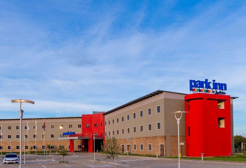 בית מלון כפרי Park Inn By Radisson Polokwane