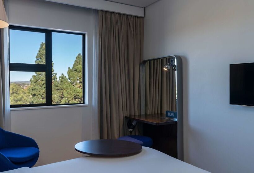 בית מלון כפרי Park Inn By Radisson Polokwane