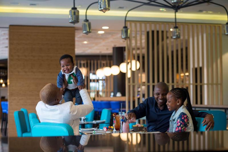 בית מלון כפרי Park Inn By Radisson Polokwane