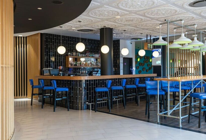 בית מלון כפרי Park Inn By Radisson Polokwane