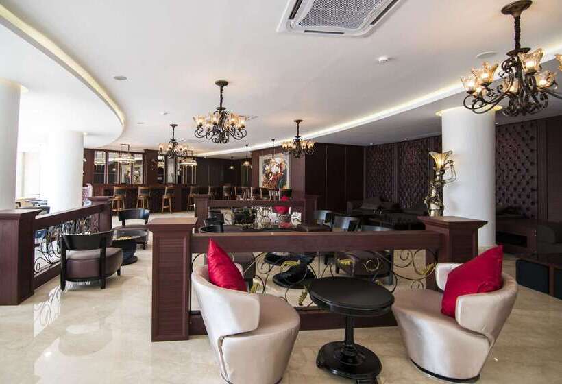 هتل Park Regis Goa