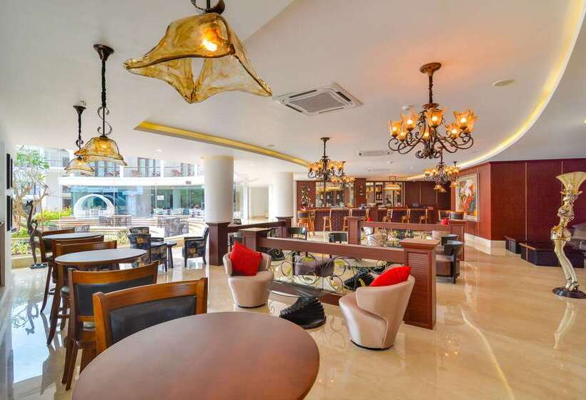 هتل Park Regis Goa