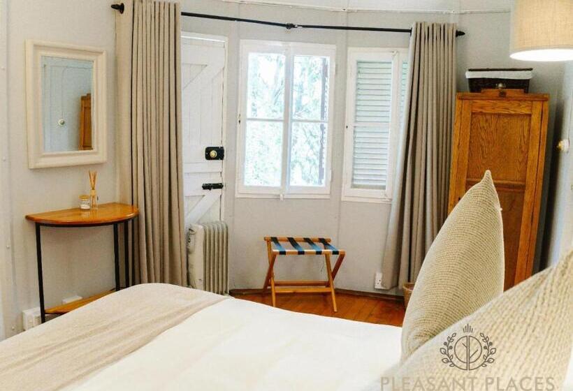 בית מלון כפרי Pleasant Places By Sanaandi