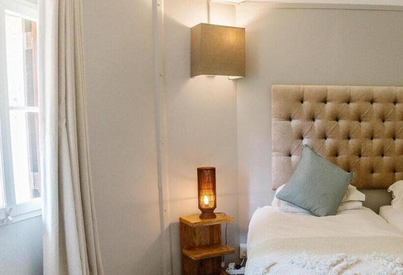 בית מלון כפרי Pleasant Places By Sanaandi