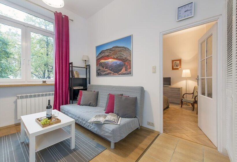 هتل P&o Apartments Plac Zbawiciela