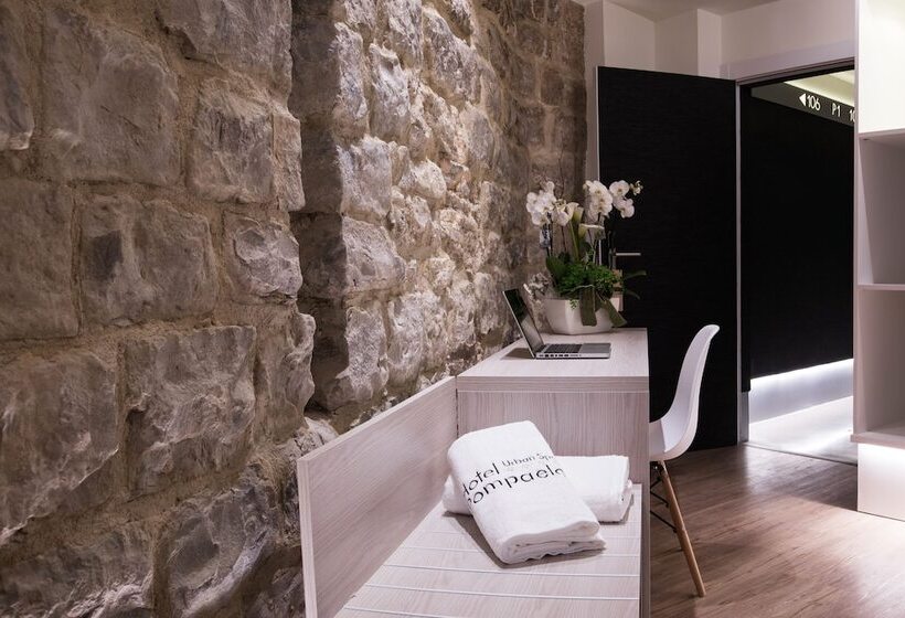 호텔 Pompaelo Urban Spa