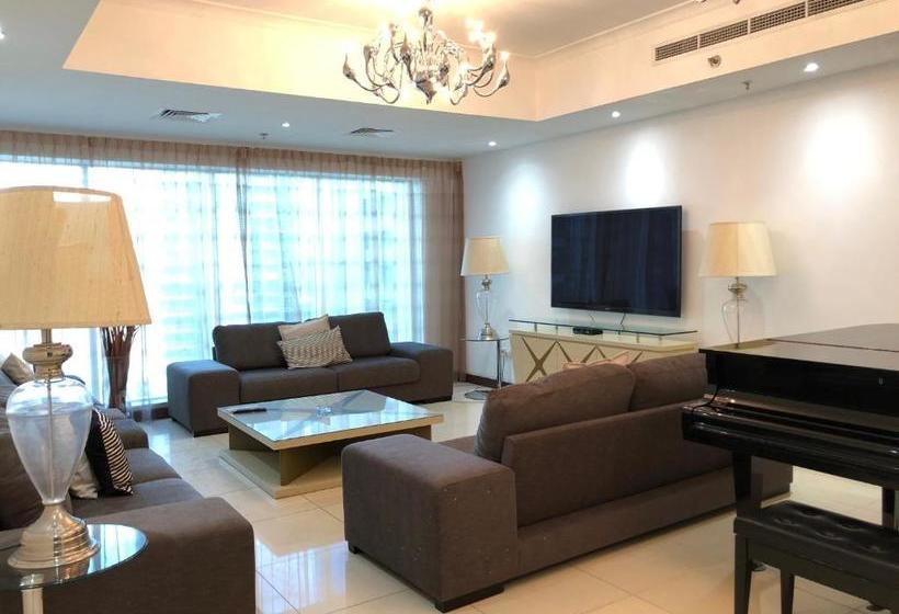 Отель Roma By Giovanni Boutique Suites