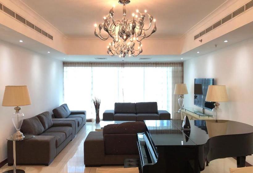 Отель Roma By Giovanni Boutique Suites