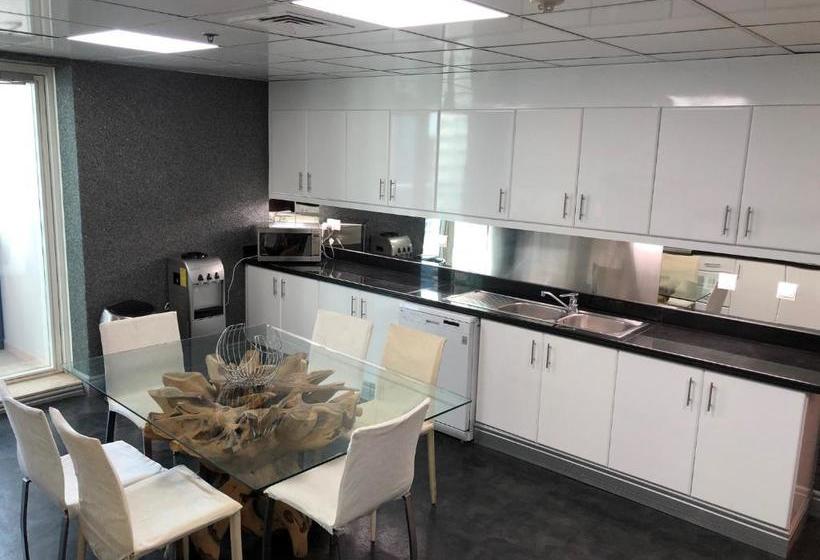 Отель Roma By Giovanni Boutique Suites