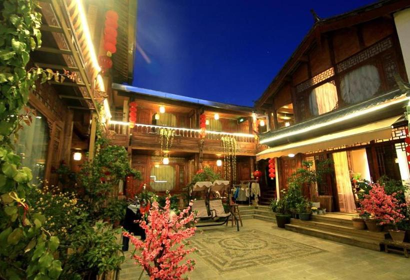 هتل Lijiang Rongyi Homestay