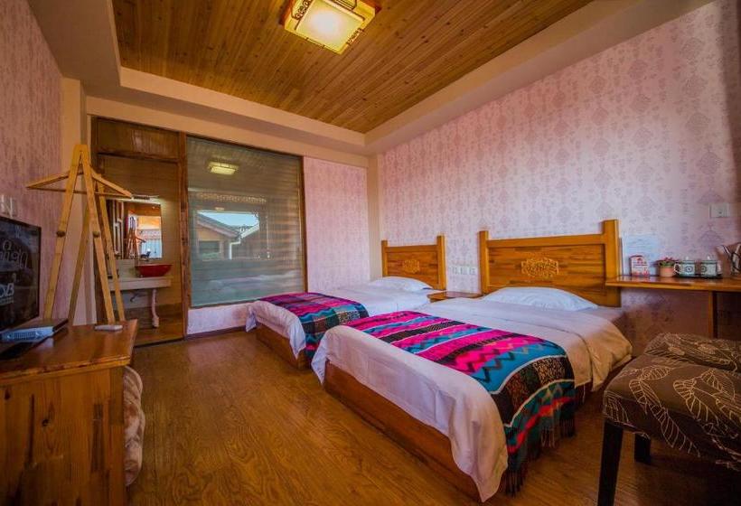 هتل Lijiang Rongyi Homestay