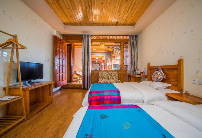 هتل Lijiang Rongyi Homestay
