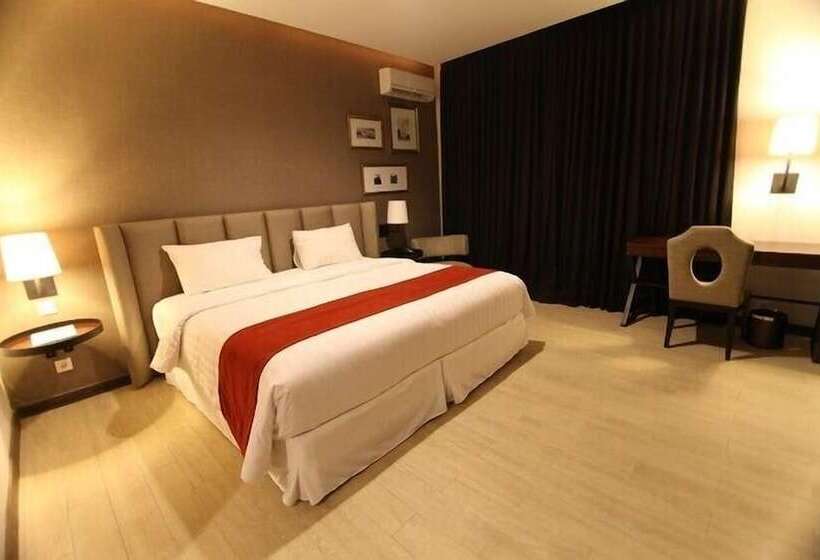 هتل Royal Padjadjaran