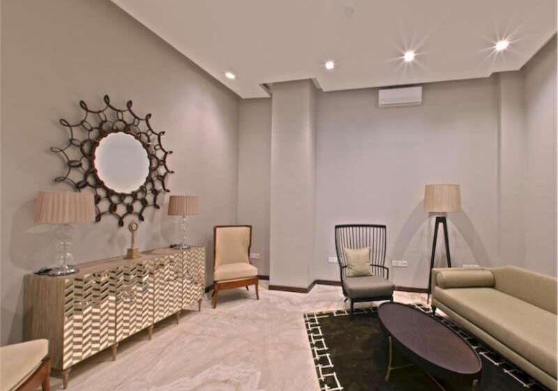 Отель Royal Padjadjaran