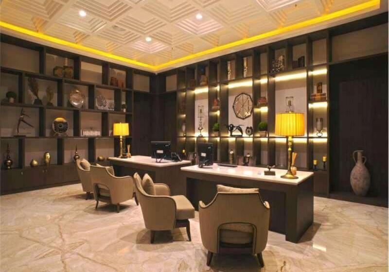 هتل Royal Padjadjaran