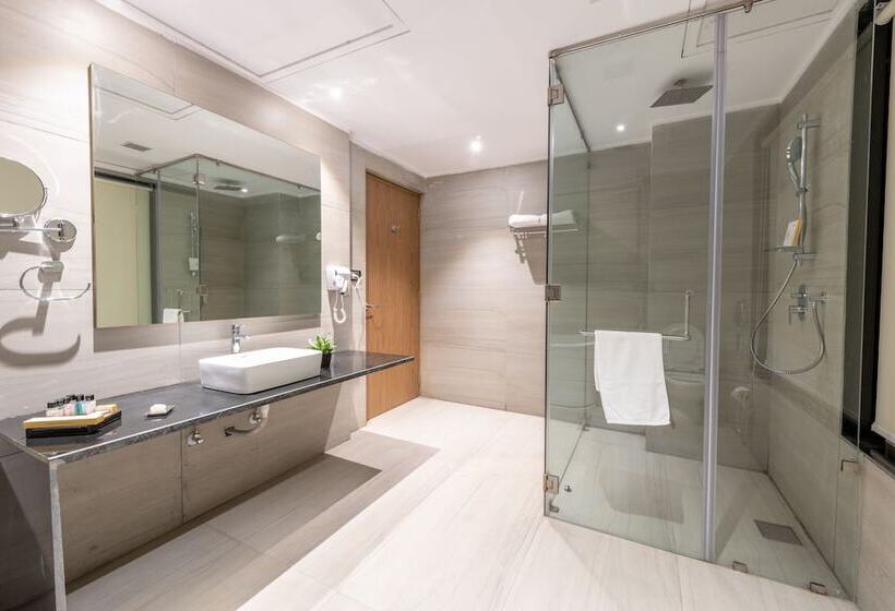 فندق Saya Grand Club & Spa Resort