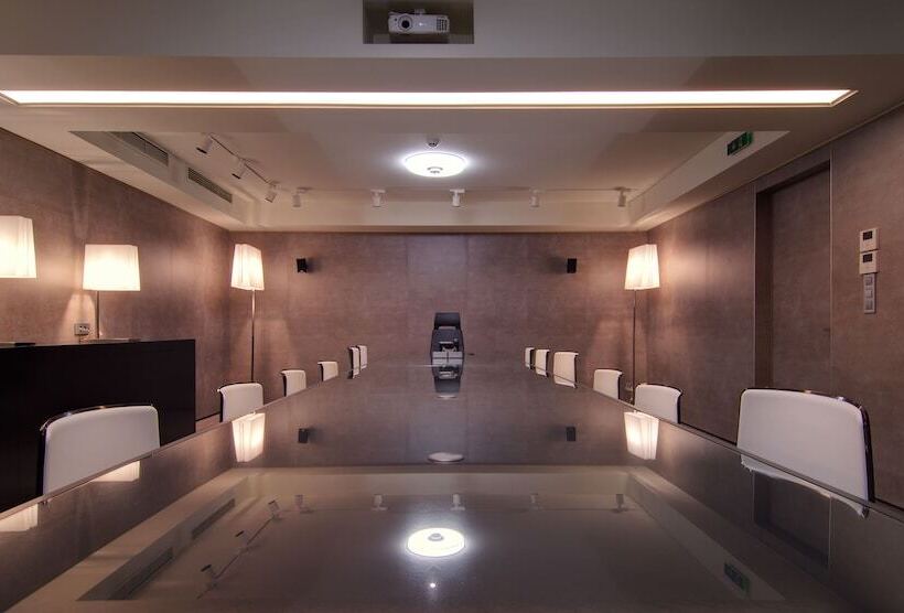 ホテル Saz City Life Boutique