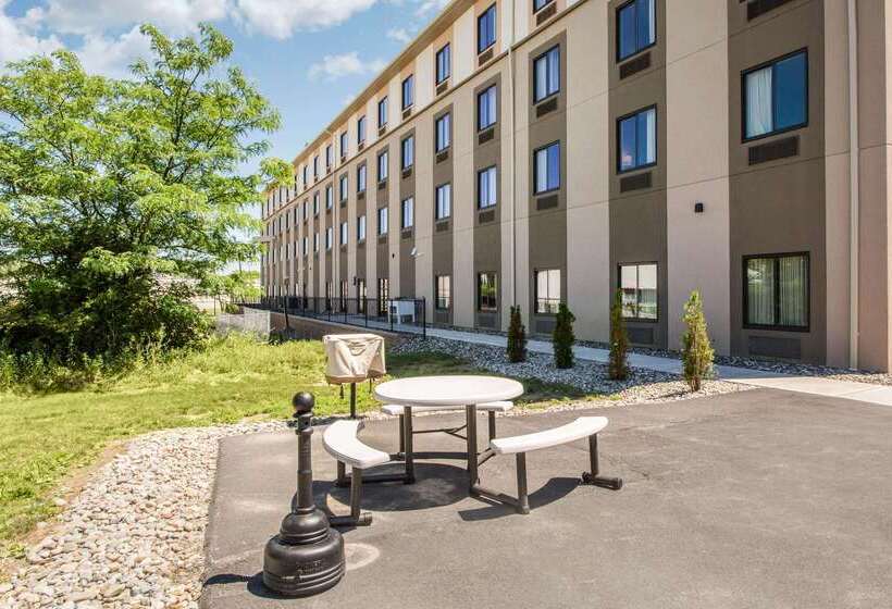 Отель Sleep Inn & Suites Middletown   Goshen