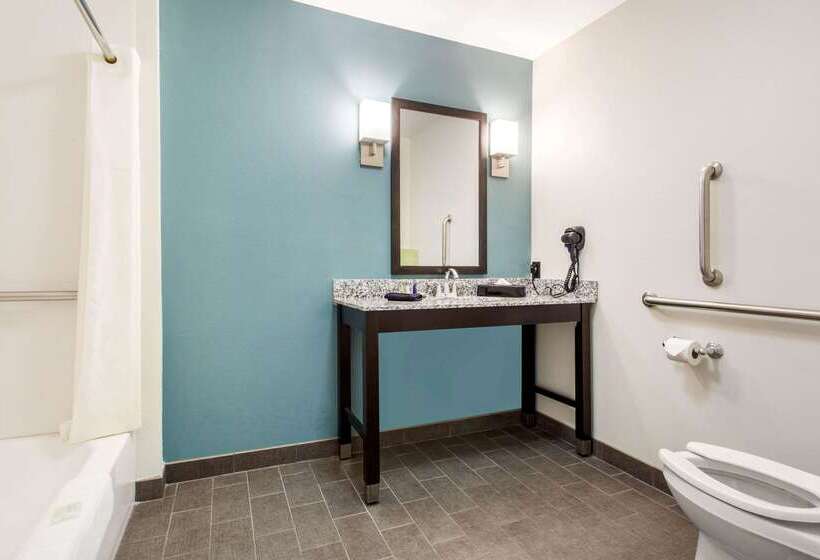 Отель Sleep Inn & Suites Middletown   Goshen