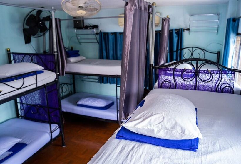 בית מלון כפרי Thailand Wow Guesthouse   Hostel   Adults Only