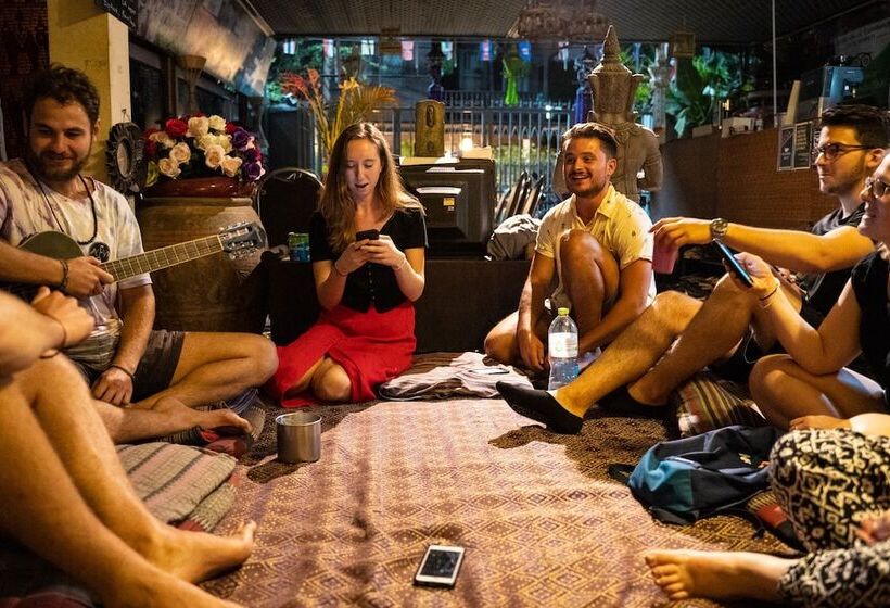 בית מלון כפרי Thailand Wow Guesthouse   Hostel   Adults Only