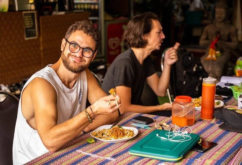 בית מלון כפרי Thailand Wow Guesthouse   Hostel   Adults Only