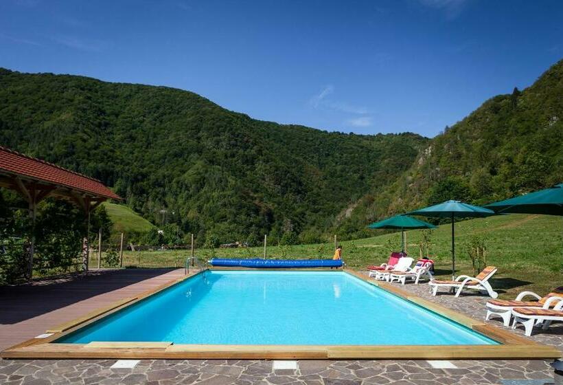 هتل Tourist Farm Zelinc