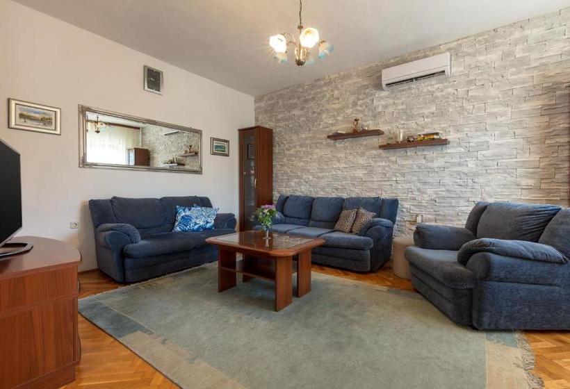 Отель Villa Ivana