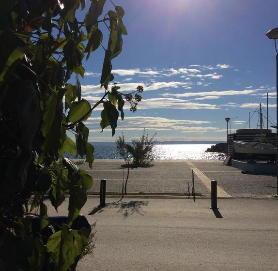 בית מלון כפרי Marina