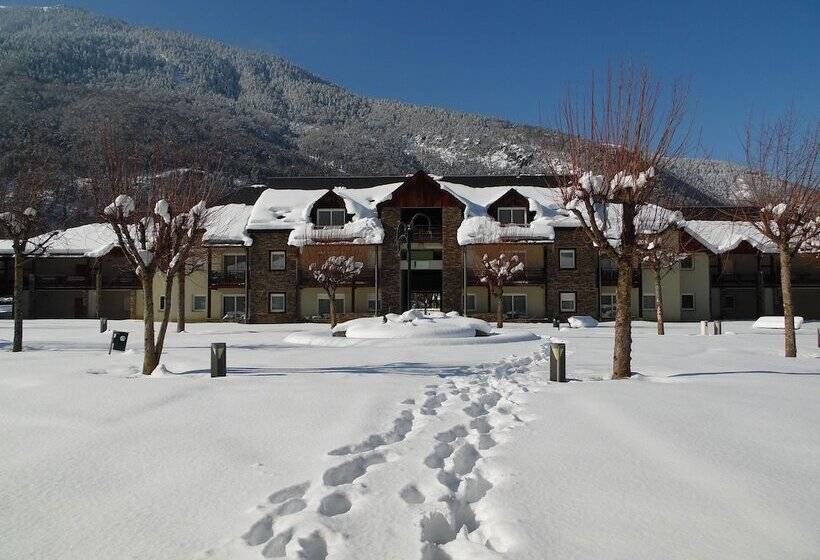Отель Village Club Les Balcons Des Pyrénées