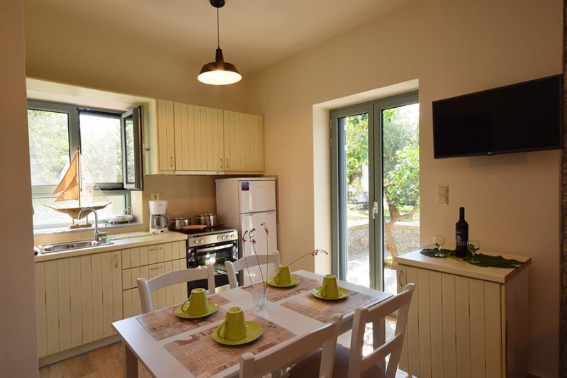 Kastro Traditional Villas