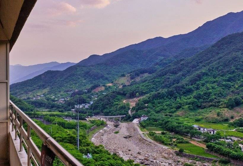 Kensington Resort Jirisan Hadong