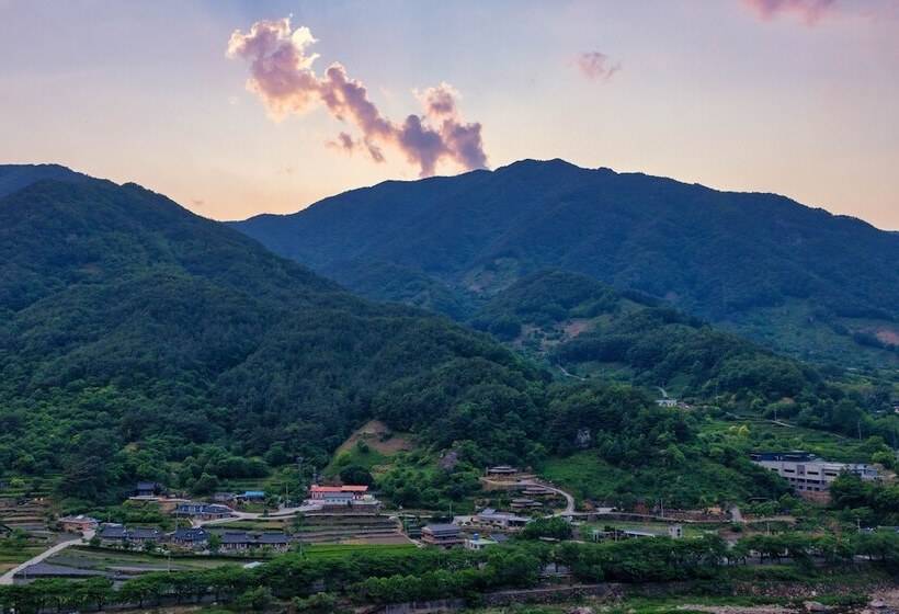 Kensington Resort Jirisan Hadong